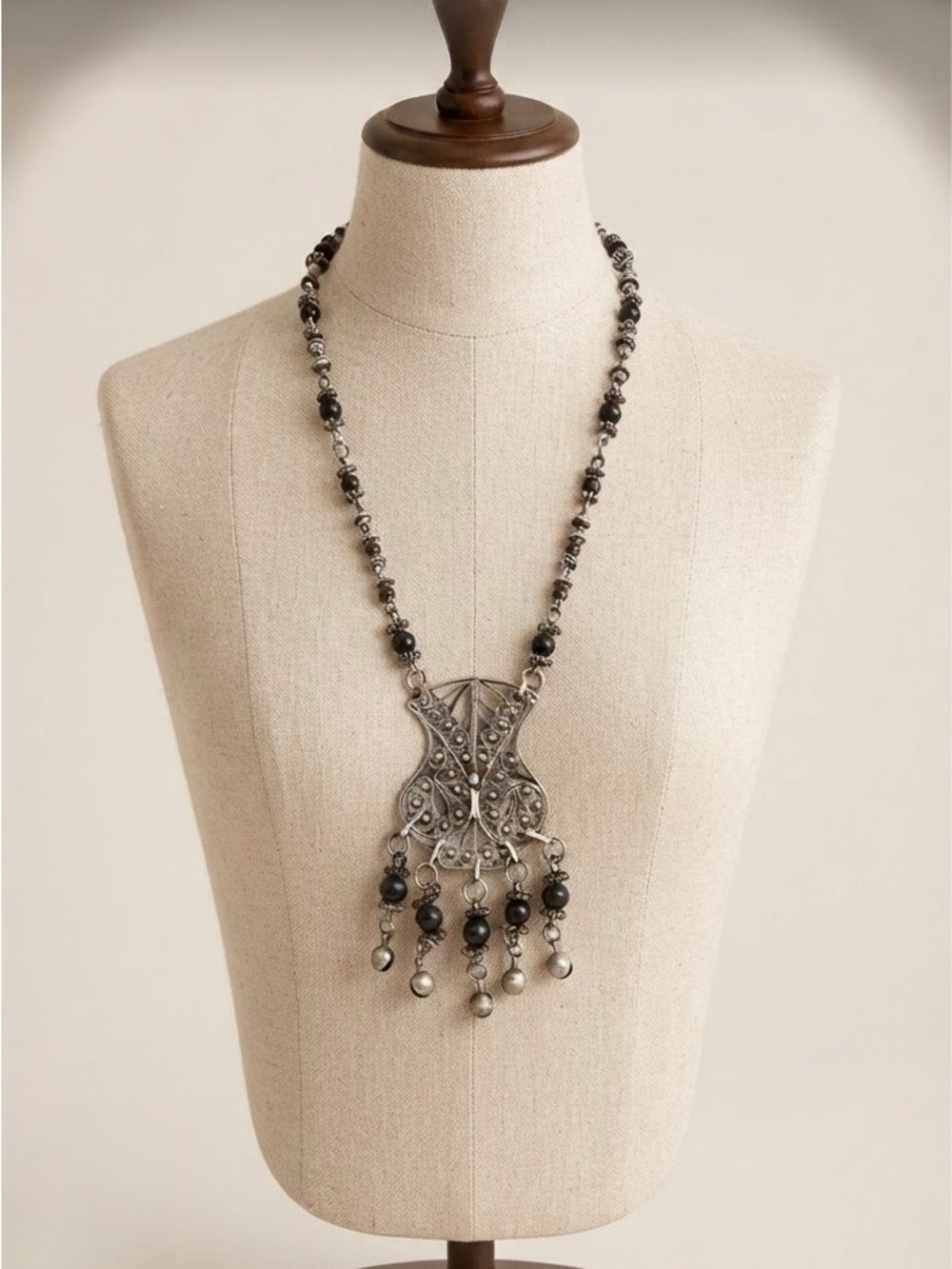 Antique Yemenite Bawsani Style Silver Filigree & Black Onyx Bead Necklace